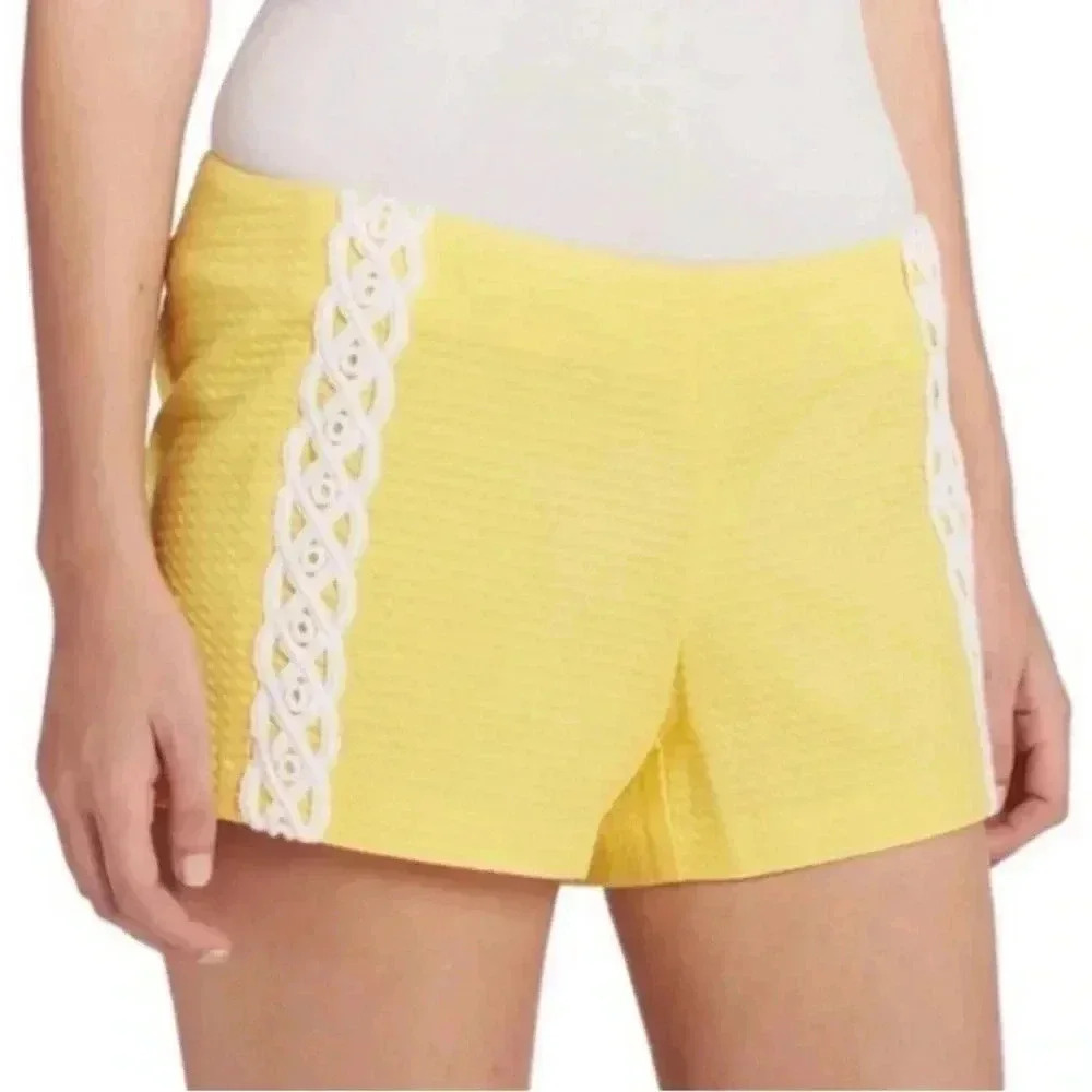Lilly Pulitzer yellow & white embroidered Liza Shorts SIZE: 6
